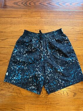 Under Armour Men's Black Athletic Shorts with Blue & White Splatter